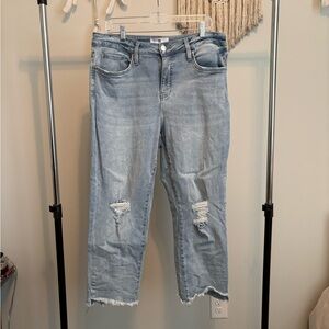 Chic Light Blue Distressed Women's Jeans